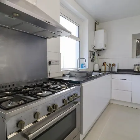 28 Water Street Hotel 3*